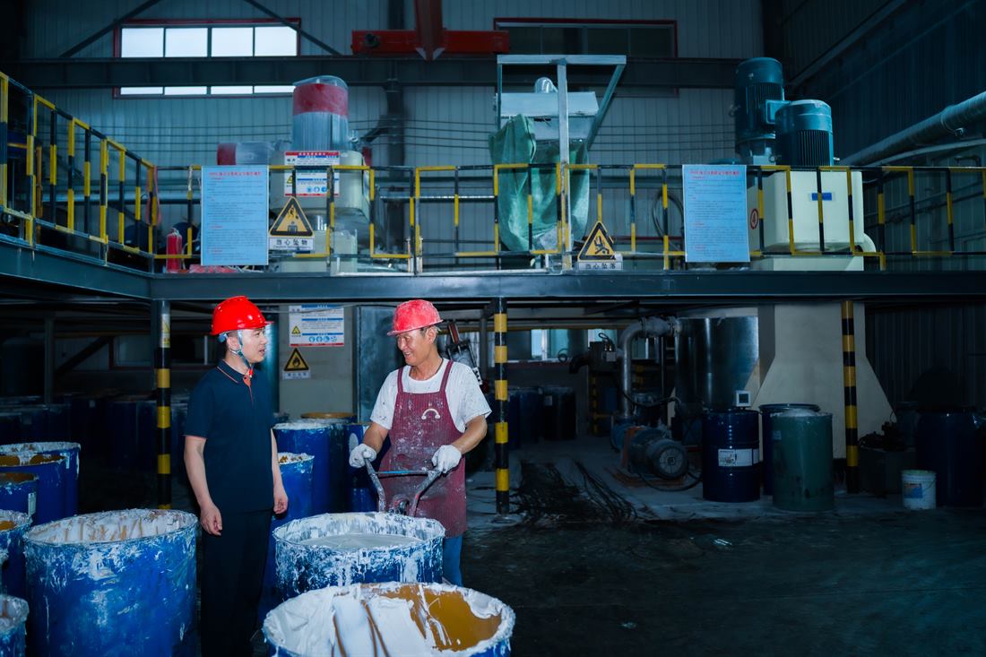 固扬涂料工厂生产与质量管理实景