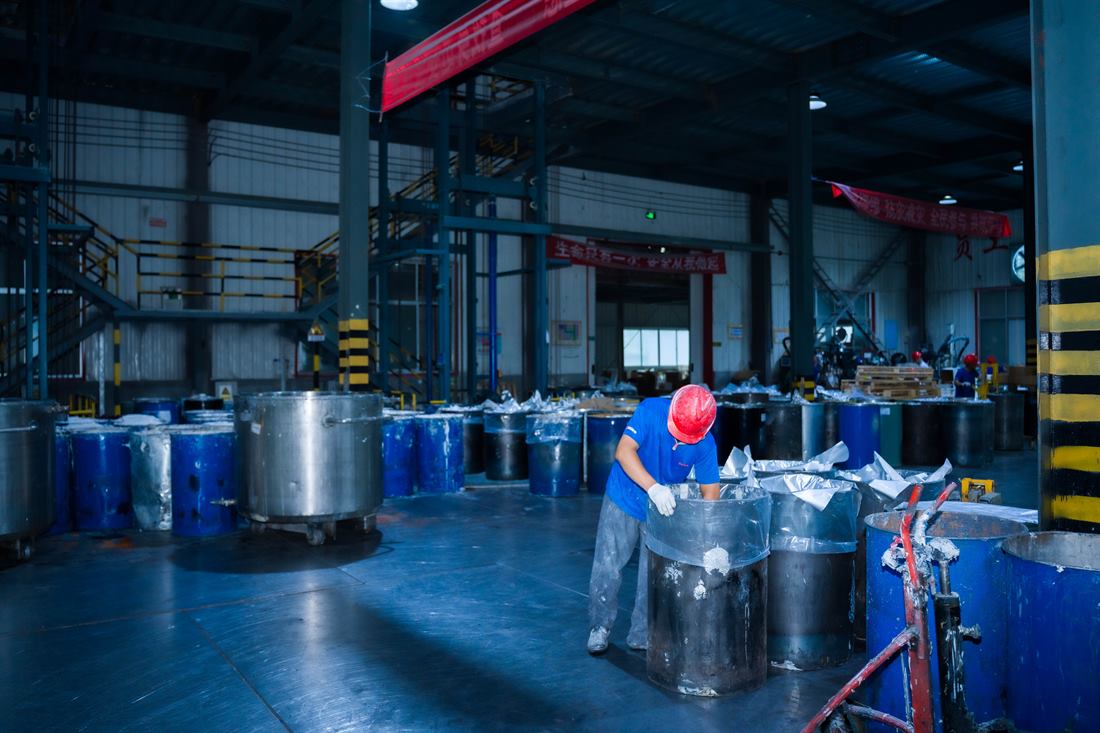 固扬涂料工厂生产与质量管理实景