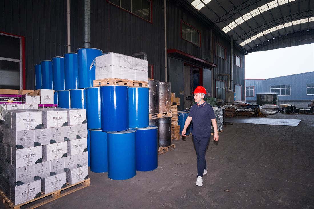 固扬涂料工厂生产与质量管理实景