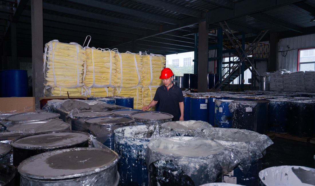 固扬涂料工厂生产与质量管理实景